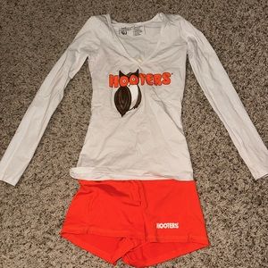 Official Hooters Outfit